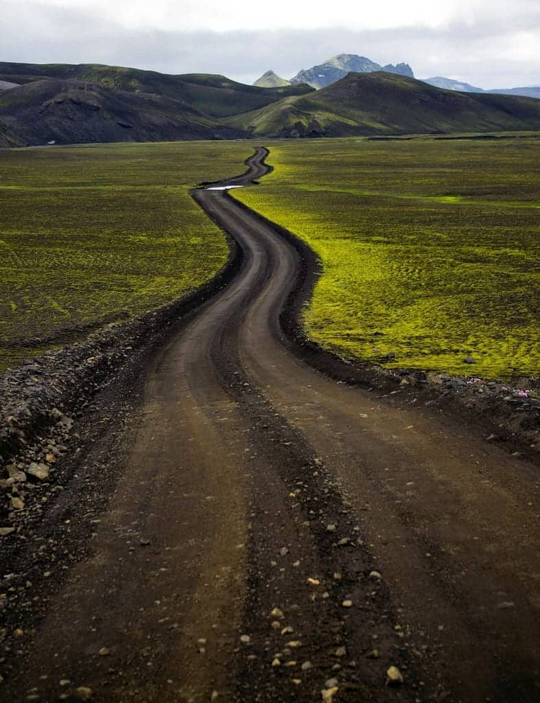 A gravel road in the middle of nowhere in Iceland